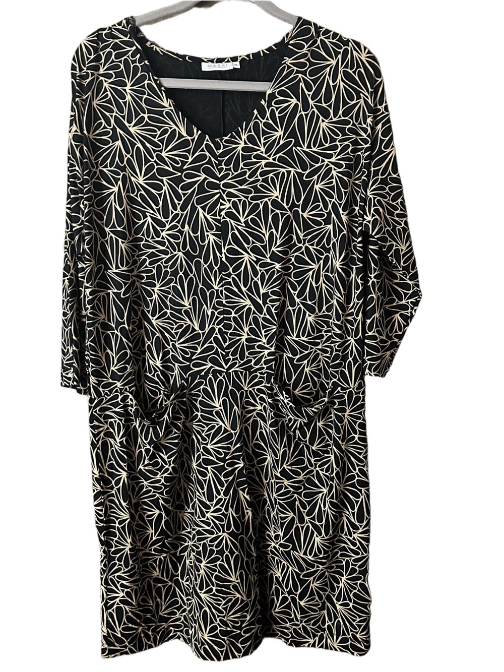 Masai Black & Cream Leaf Floral-like Print V-Neck MIDI Dress Pockets Size XL